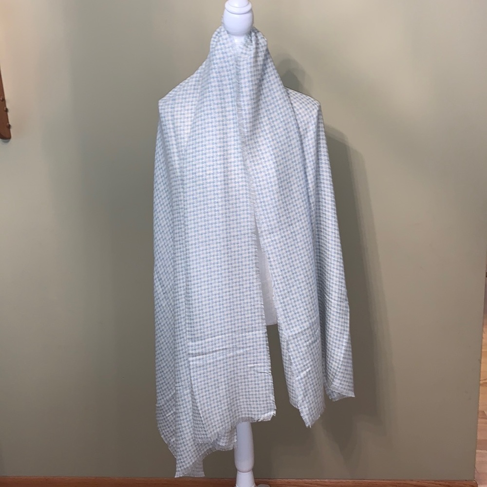Lauren Conrad scarf